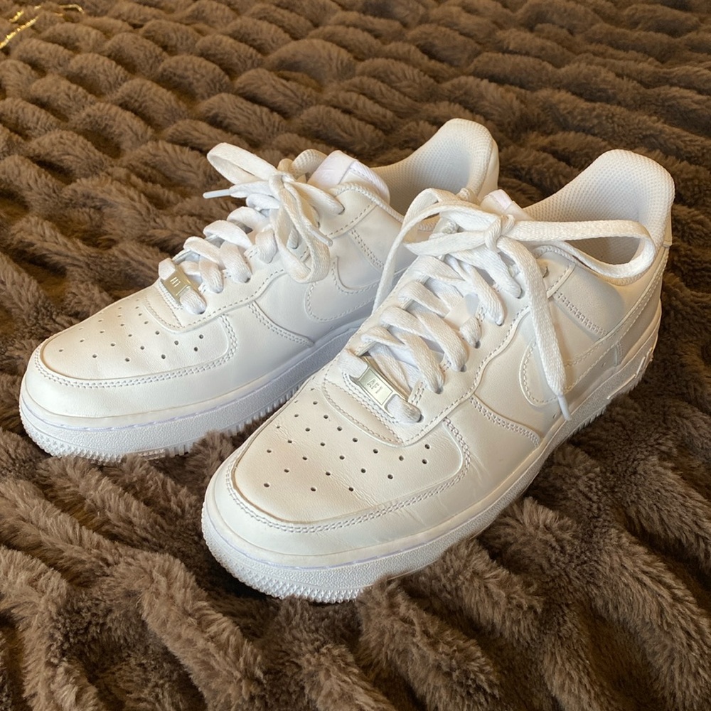 Nike Air Force 1 ‘07 (Womens Size 7.5)